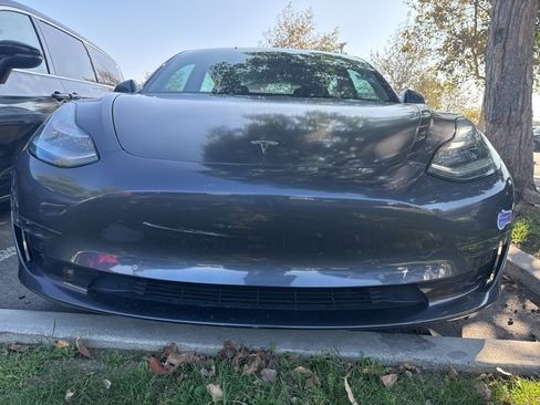 Used 2018 Tesla Model 3 Long Range image 5
