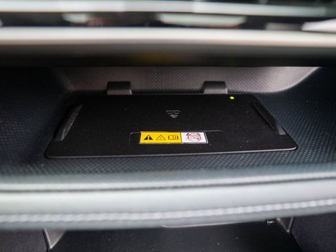 Used 2023 Toyota Highlander L image 22