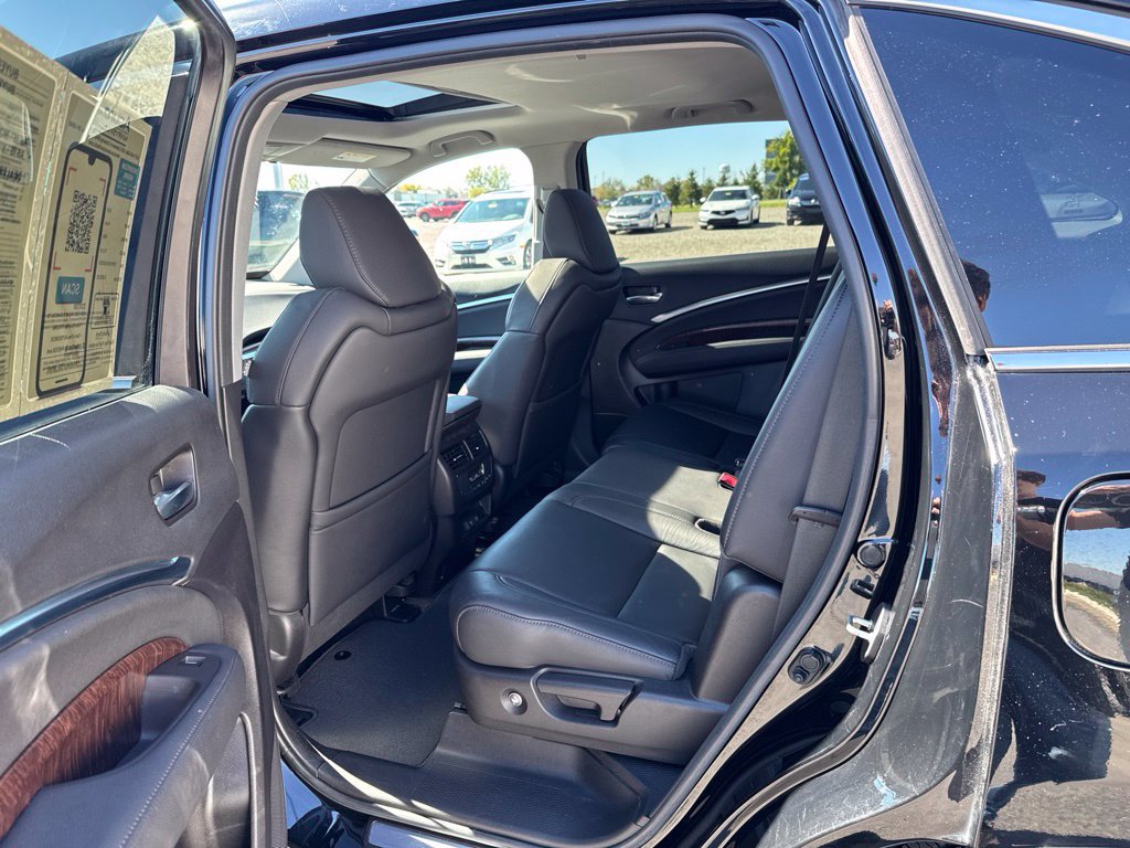 Certified 2018 Acura MDX w/ Technology Package FWD image 36