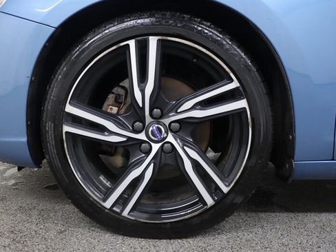 Used 2017 Volvo S60 T6 R-Design Platinum AWD/4WD image 27