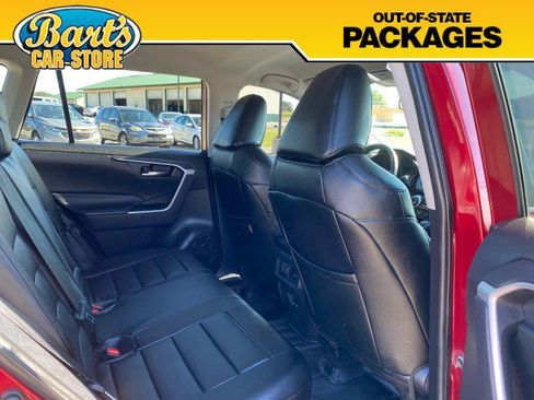 Used 2021 Toyota RAV4 XLE w/ XLE Grade Weather Package AWD/4WD image 10