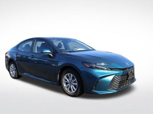 Certified 2025 Toyota Camry LE w/ Convenience Package FWD image 2