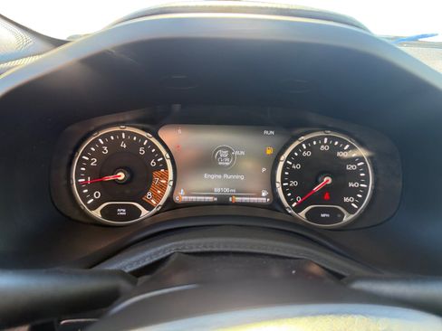 Used 2019 Jeep Renegade Trailhawk w/ Safety and Security Group image 11