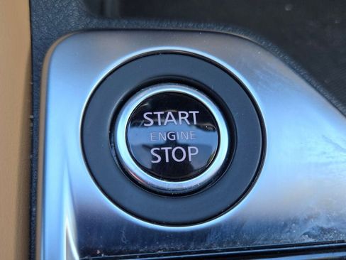 Used 2025 Nissan Sentra SV w/ SV Premium Package image 29