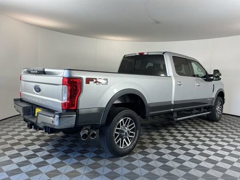 Used 2018 Ford F350 Lariat w/ Lariat Value Package AWD/4WD image 4