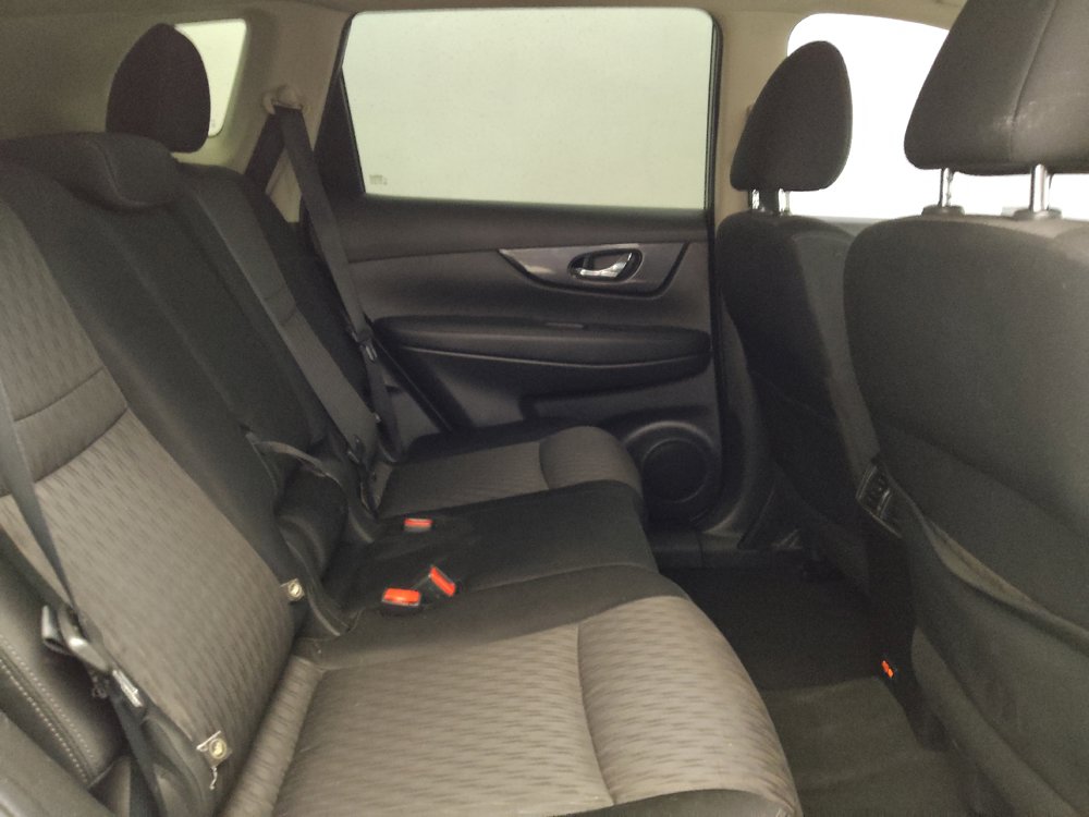 Used 2020 Nissan Rogue S w/ Special Edition Package FWD image 19