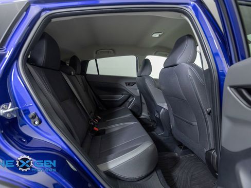 Used 2025 Subaru Crosstrek 2.0i Premium image 34