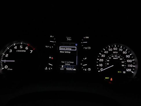 Used 2019 Toyota Tundra Platinum image 14