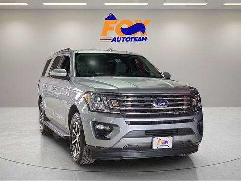 Used 2020 Ford Expedition XLT image 6