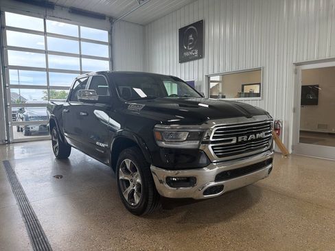 Used 2020 RAM 1500 Laramie AWD/4WD image 7