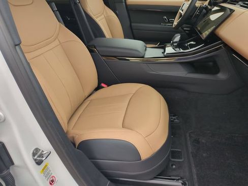 New 2026 Land Rover Range Rover Sport Dynamic SE AWD/4WD image 18