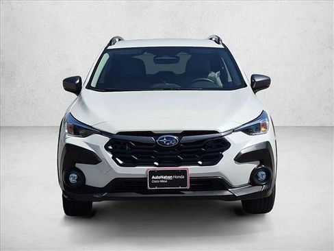 Used 2024 Subaru Crosstrek 2.0i Premium w/ Popular Package #3 AWD/4WD image 2