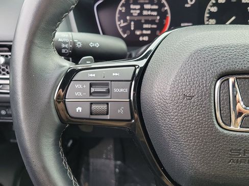 Used 2025 Honda Civic Sport image 5