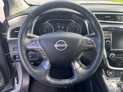 Used 2023 Nissan Murano SL image 16