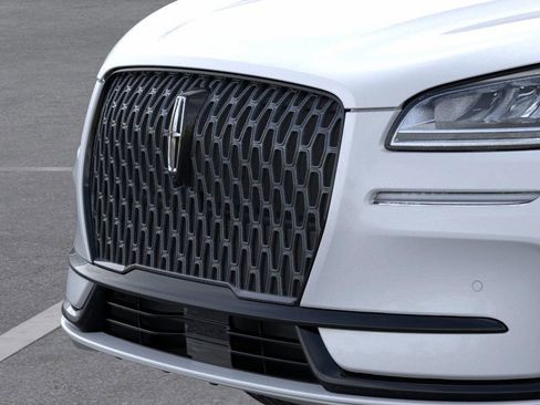 New 2026 Lincoln Corsair Premiere image 17