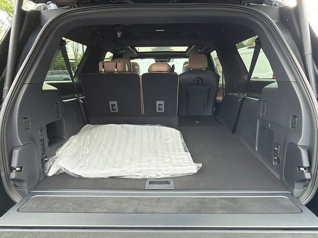 New 2026 Lincoln Navigator L Black Label AWD/4WD image 21