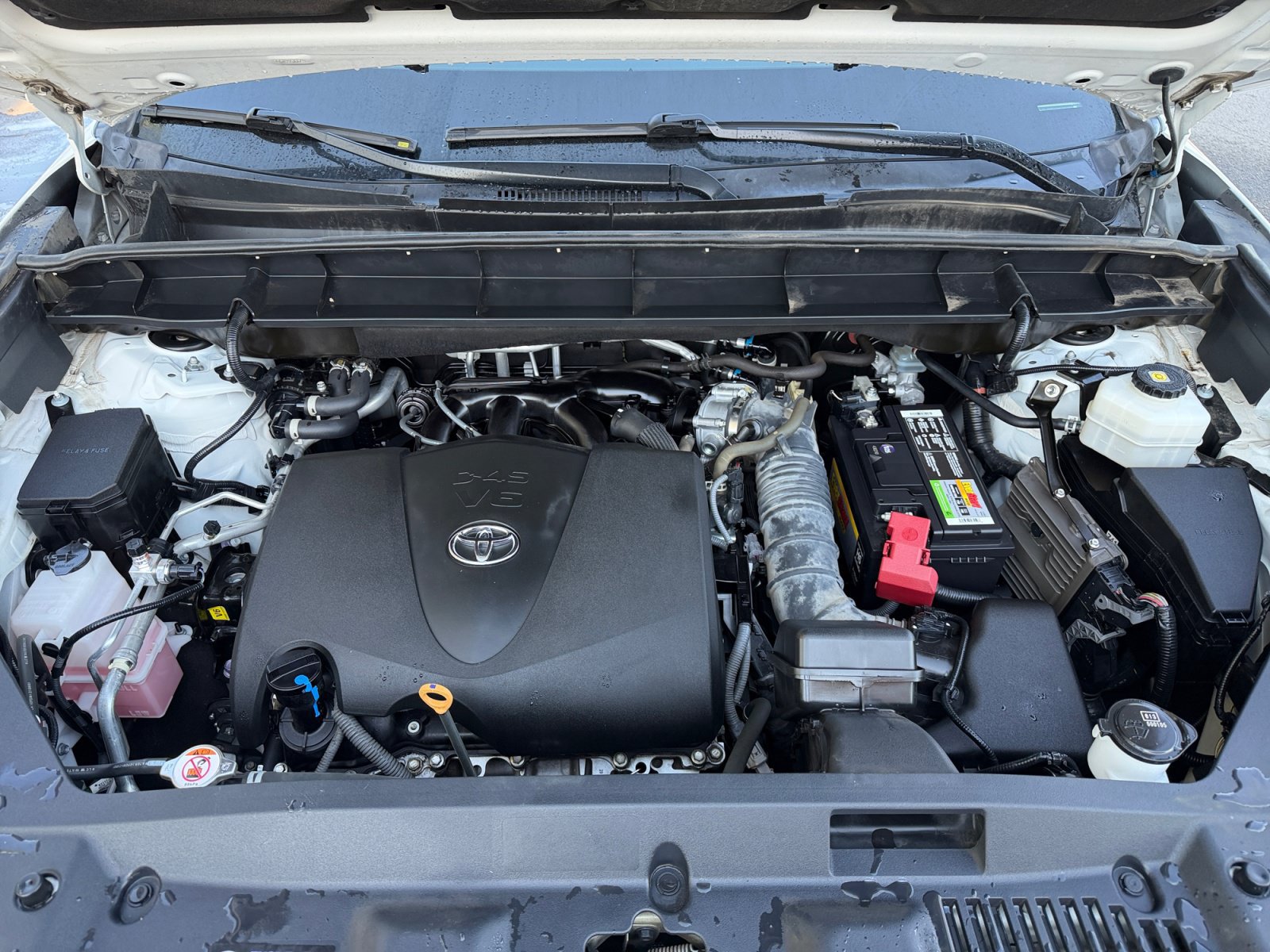 Used 2022 Toyota Highlander XSE AWD/4WD image 38