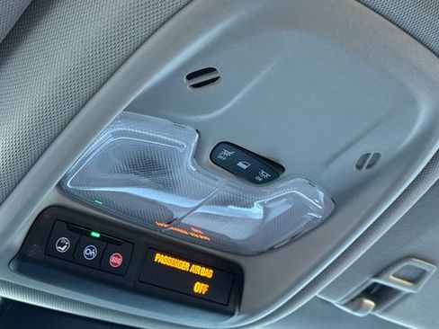 Used 2025 Buick Encore GX Preferred image 24