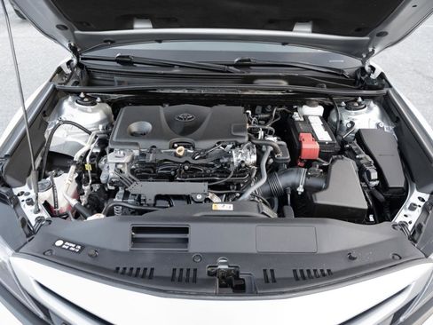 Used 2024 Toyota Camry SE image 34