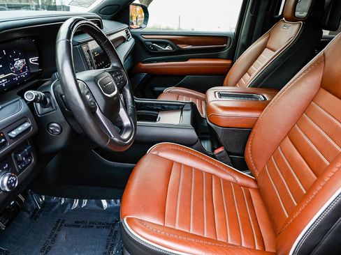 Used 2024 GMC Yukon Denali Ultimate image 22