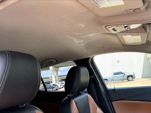 Used 2021 Buick Encore GX Essence image 14