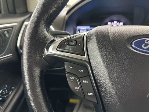 Used 2024 Ford Edge Titanium image 33