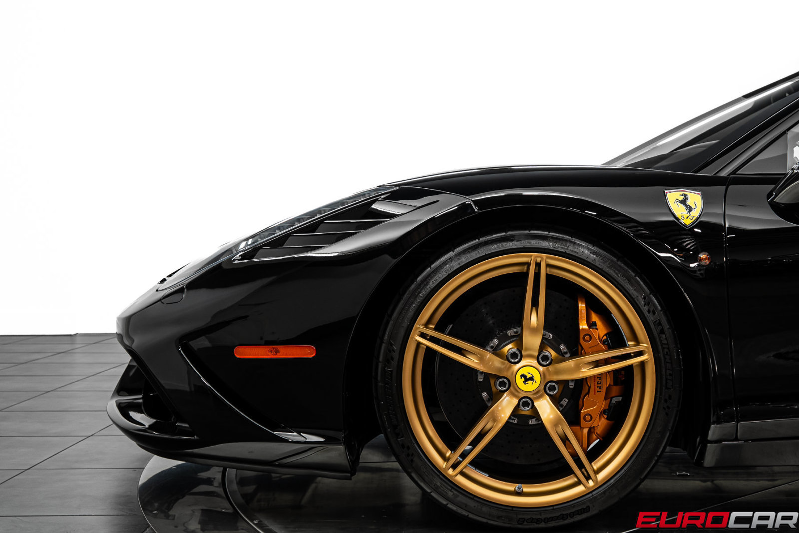 Used 2015 Ferrari 458 Speciale Coupe RWD image 15