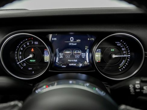 Used 2022 Jeep Wrangler Sahara image 42