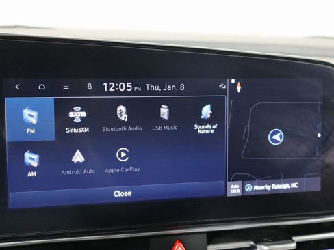 Used 2023 Hyundai Elantra Limited image 30