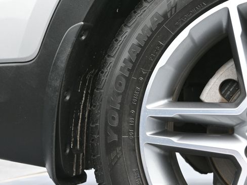 Used 2017 Hyundai Santa Fe Limited image 43