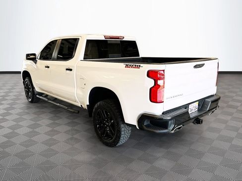 Used 2024 Chevrolet Silverado 1500 LT Trail Boss w/ Convenience Package II image 5