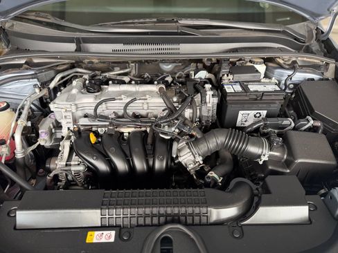 Used 2022 Toyota Corolla LE w/ Carpet Mat Package (TMS) FWD image 32