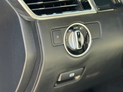 Used 2017 Mercedes-Benz GLS 550 4MATIC image 36