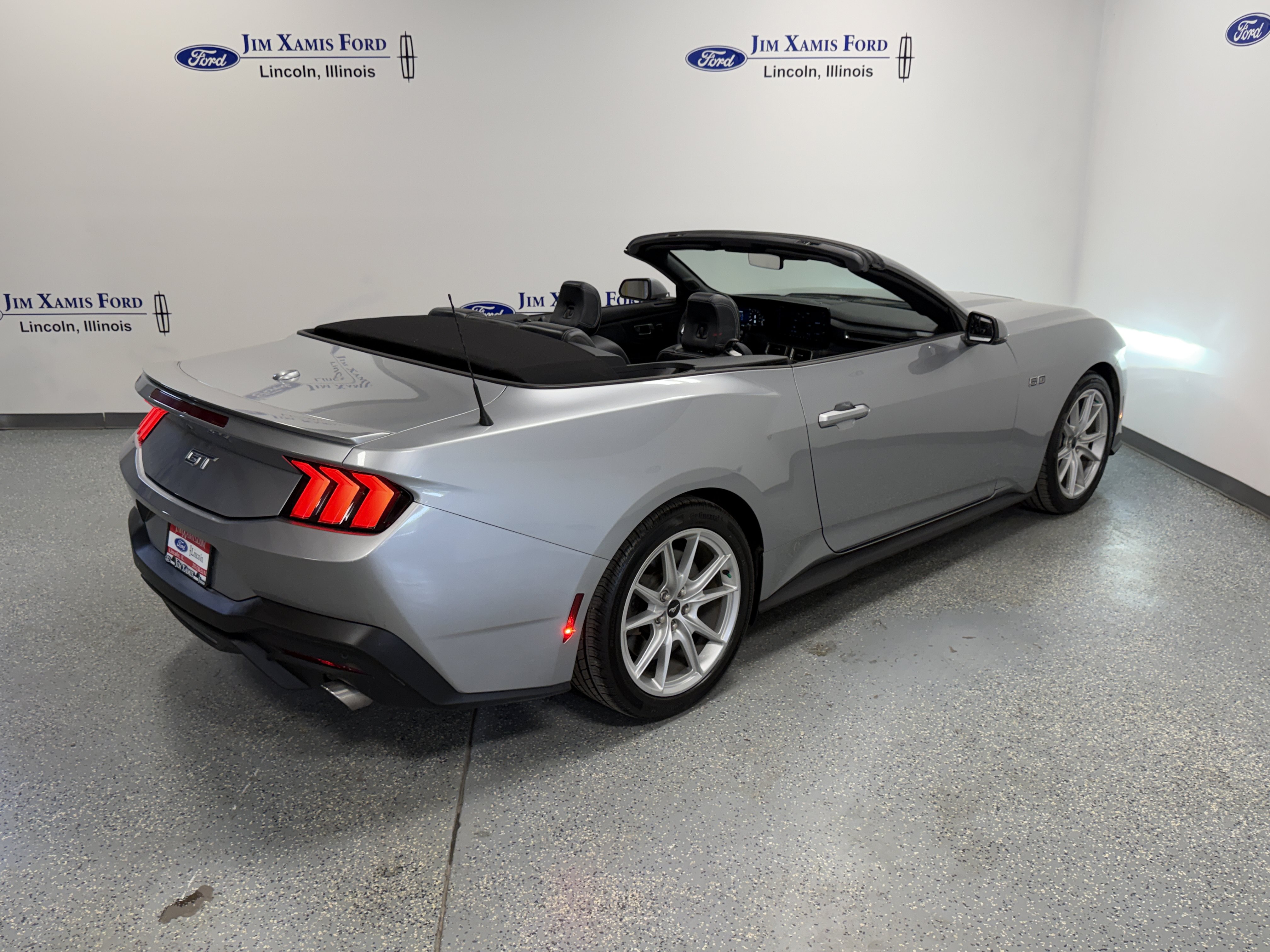 Used 2024 Ford Mustang GT Premium RWD image 31