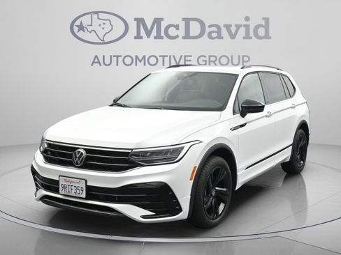 Used 2024 Volkswagen Tiguan SE R-Line FWD image 4