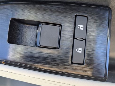 New 2026 Nissan Rogue SV image 32