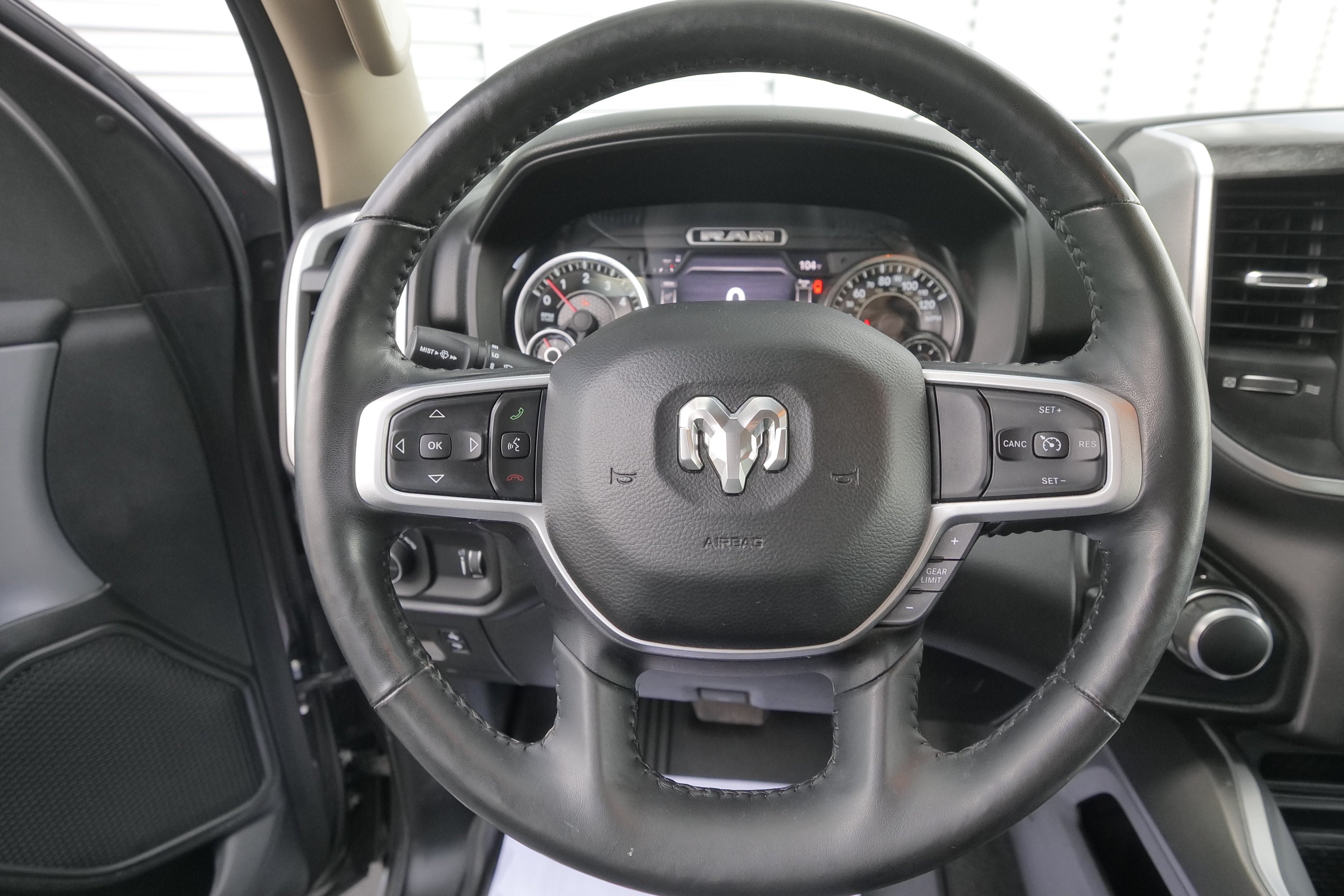 Used 2020 RAM 1500 Big Horn AWD/4WD image 20