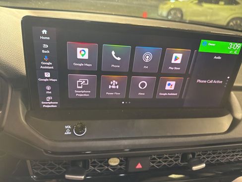 Used 2024 Honda Accord Touring image 14