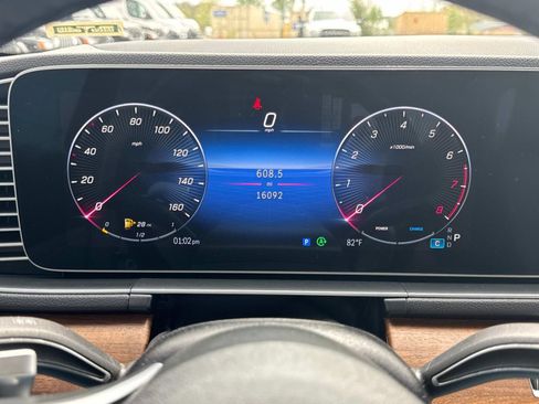 Used 2025 Mercedes-Benz GLE 350 4MATIC image 40