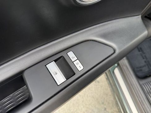 Used 2022 Genesis GV80 2.5T w/ Prestige Package 04 image 26