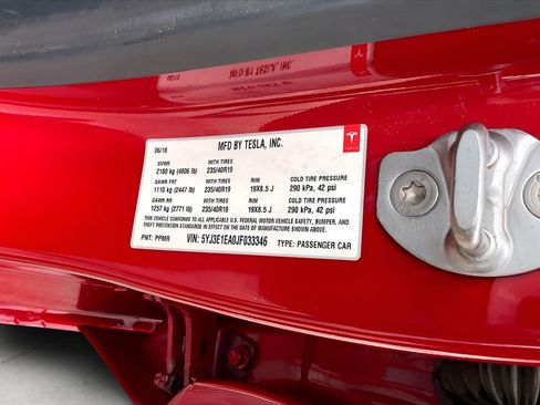 Used 2018 Tesla Model 3 Long Range RWD image 15