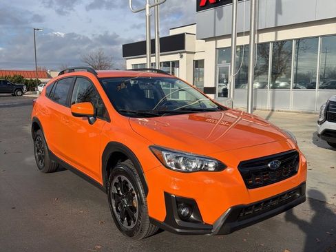 Used 2020 Subaru Crosstrek 2.0i Premium image 2