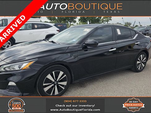 Used 2021 Nissan Altima 2.5 SV w/ SV Premium Package FWD image 1