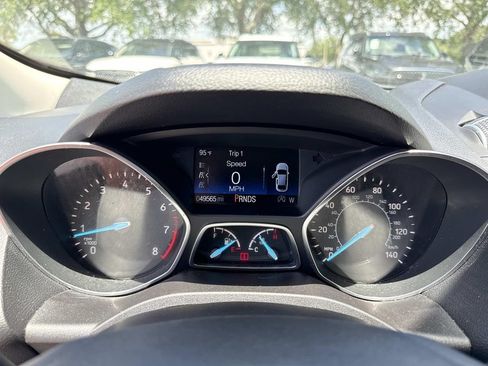 Used 2019 Ford Escape Titanium FWD image 27