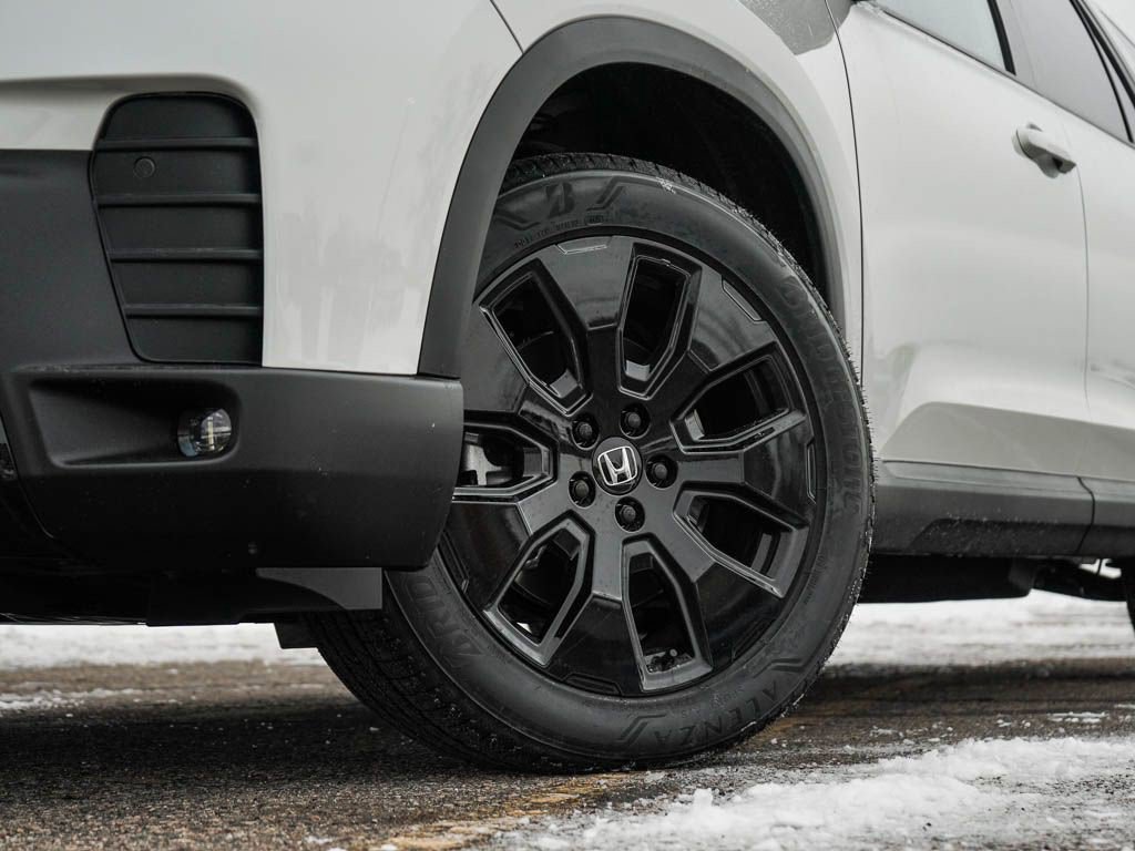 New 2026 Honda Pilot Black Edition image 6