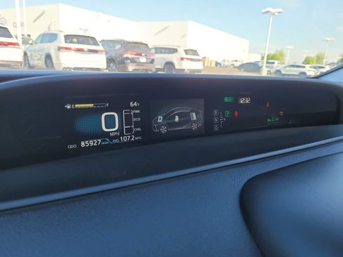 Used 2017 Toyota Prius Prime Advanced w/ Carpet Mat Package FWD image 24