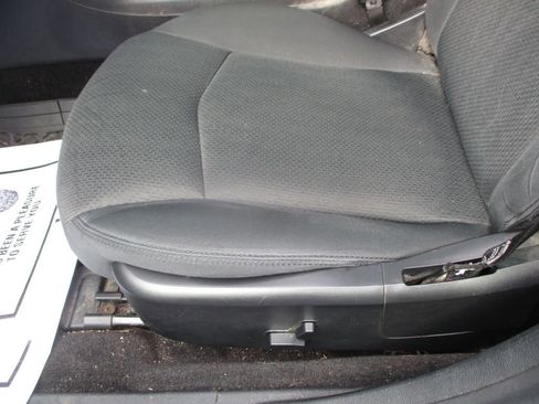 Used 2011 Chrysler 200 Touring image 12