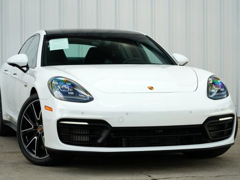 Used 2021 Porsche Panamera 4S image 4