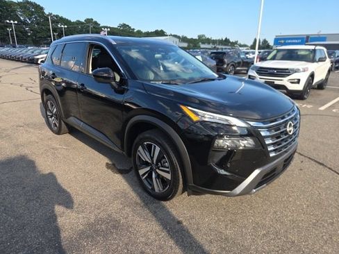 Used 2026 Nissan Rogue SL AWD/4WD image 4