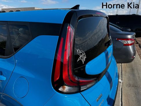 Certified 2025 Kia Soul EX image 7